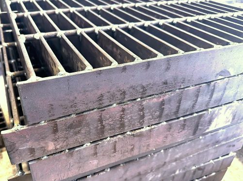 2-1/2" & 3" Heavy-Duty Steel Bar Grating — item 0-170, Global Metals USA