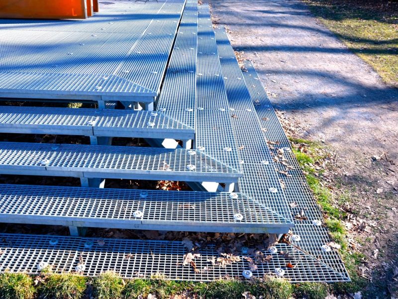 3-about-us-grating
