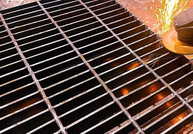 3-metal-bar-grating-manufacturing